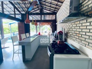 Casa duplex mobiliada com 4 suítes a venda no condominio Residencial Praia do Forte na Vila de Praia do Forte Bahia