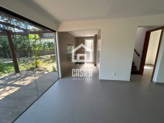 Casa duplex a venda nunca habitada com 3 quartos no condominio Praia do Forte Exclusive em Praia do Forte Bahia