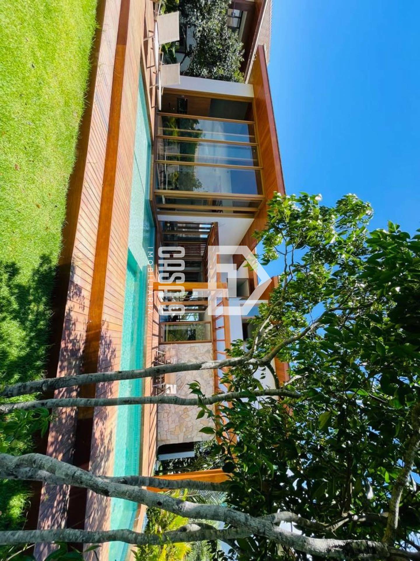 Casa alto padrão 5 suítes em Condomínio Fechado Praia do Forte Bahia