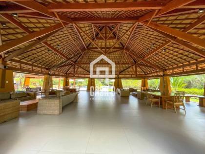 Casa alto padrão 5 suítes em Condomínio Fechado Praia do Forte Bahia