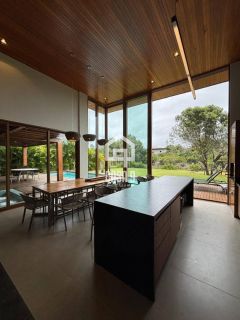 Casa alto padrão 5 suítes em Condomínio Fechado Praia do Forte Bahia