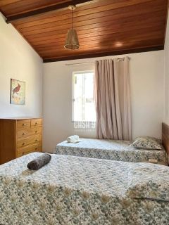 Casa a venda com 3 quartos na Vila de Imbassai Bahia