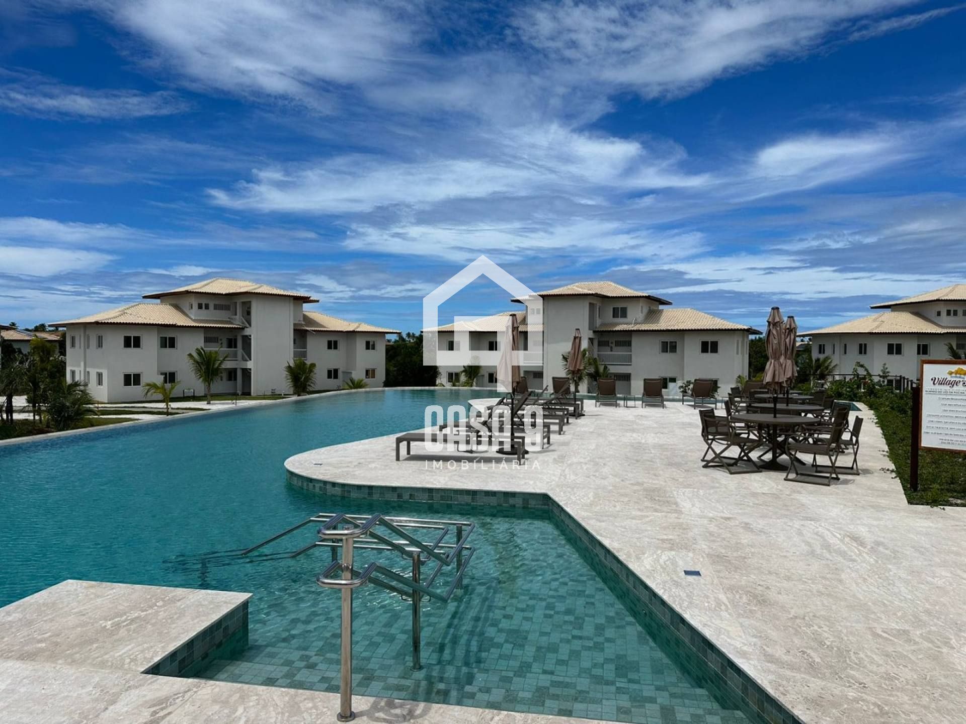 Apartamento novo térreo com 2 quartos a venda no condomínio Village dos Ipes Piscinas Naturais Praia do Forte Bahia