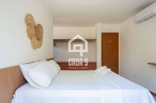 Casa duplex mobiliada com 4 suítes à venda no Condomínio Fazenda Praia do Forte Bahia