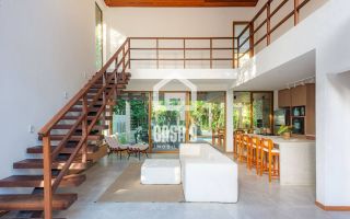 Casa duplex mobiliada com 4 suítes à venda no Condomínio Fazenda Praia do Forte Bahia