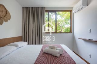 Casa duplex mobiliada com 4 suítes à venda no Condomínio Fazenda Praia do Forte Bahia