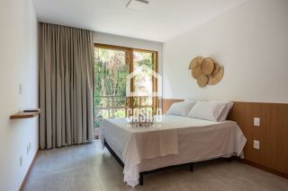 Casa duplex mobiliada com 4 suítes à venda no Condomínio Fazenda Praia do Forte Bahia