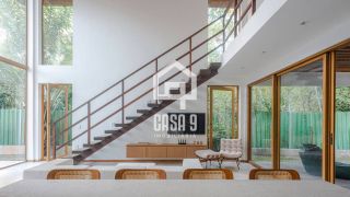 Casa duplex mobiliada com 4 suítes à venda no Condomínio Fazenda Praia do Forte Bahia