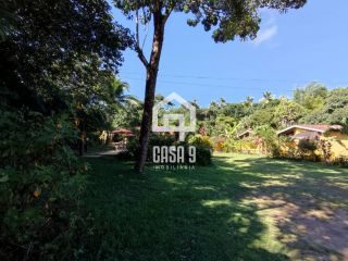 Área de 11000m² com 07 casas em Imbassai-Ba