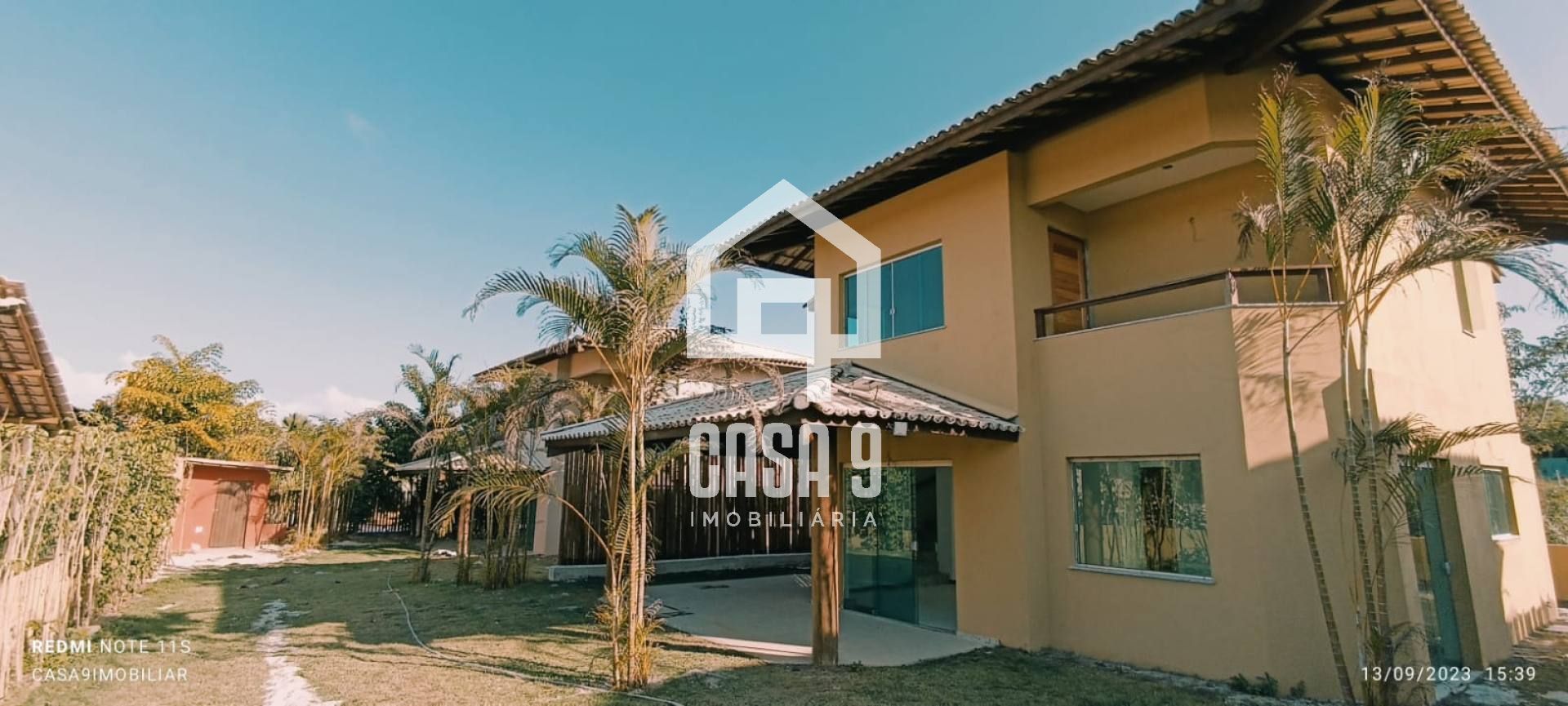 Casa solta em mini condomínio em Imbassai Bahia