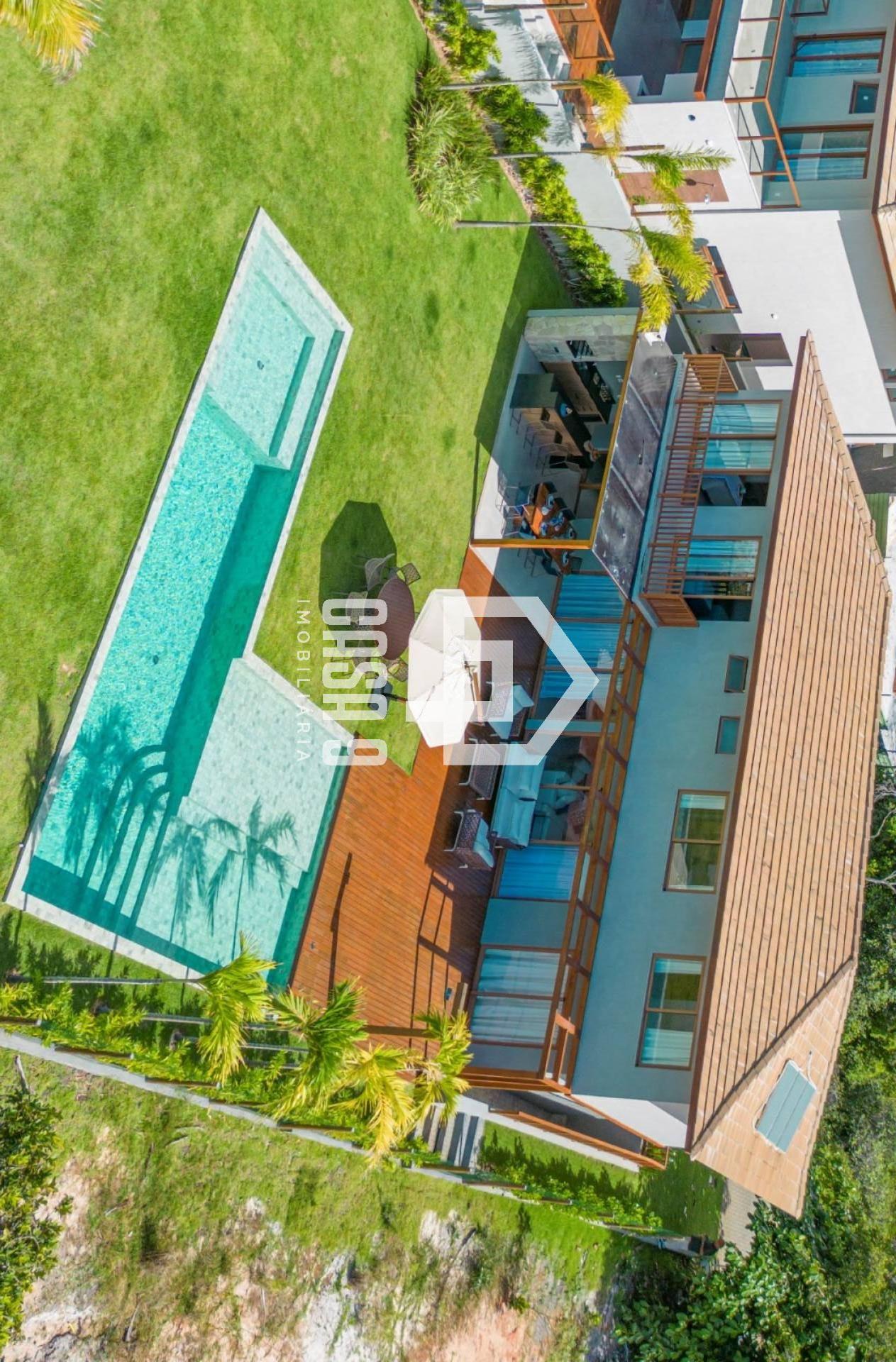 Casa com 05 suítes em Praia do Forte-Ba