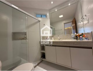 Apartamento térreo mobiliado com 3 suítes a venda no Condomínio Lua Cheia pé na areia em Itacimirim Bahia