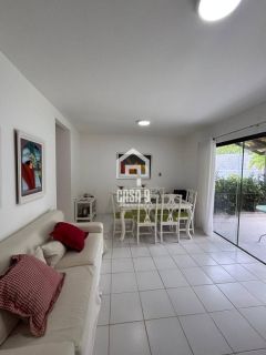 Vilage Duplex a venda com 3 quartos pé na areia em Itacimirim Bahia