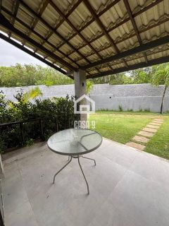 Vilage Duplex a venda com 3 quartos pé na areia em Itacimirim Bahia