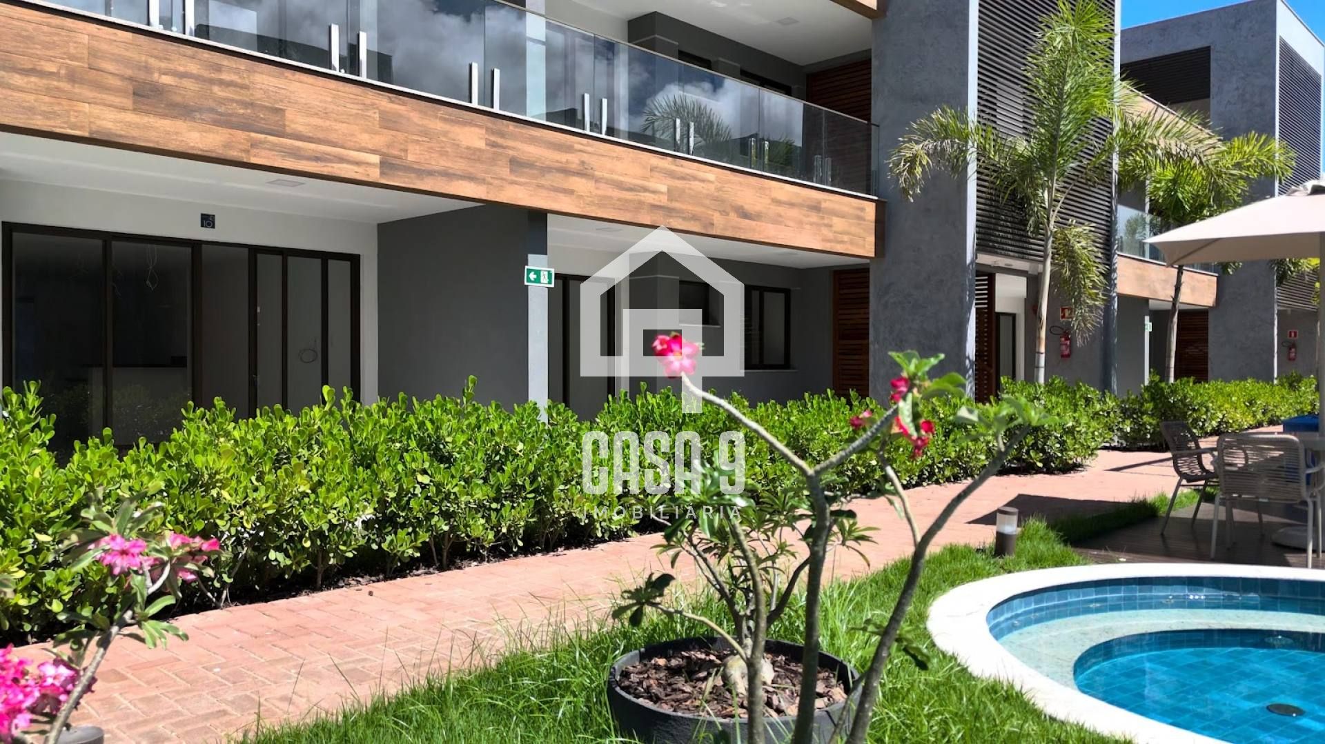 Apartamento térreo novo com 3 suítes á venda na Praia do Surf em Itacimirim Bahia