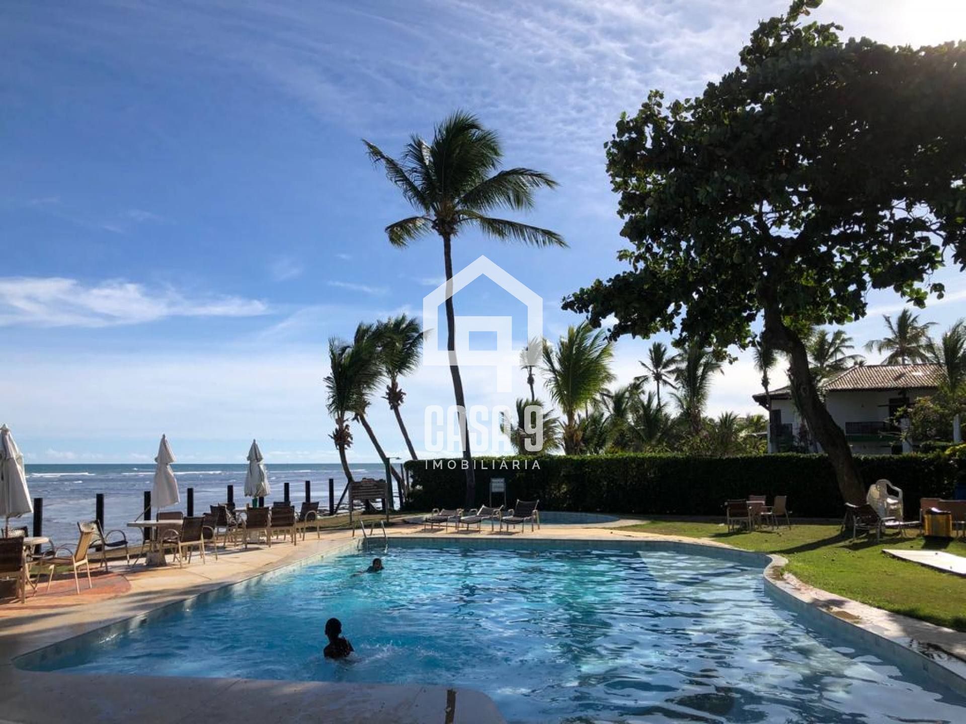 Apartamento em condomínio beira mar em Praia do Forte-Ba