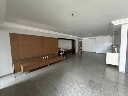 Apartamento à venda no Residencial Roberto Burle Marx Mauricio de Nassau em Caruaru