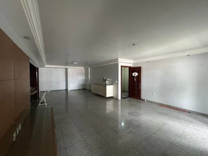 Apartamento à venda no Residencial Roberto Burle Marx Mauricio de Nassau em Caruaru