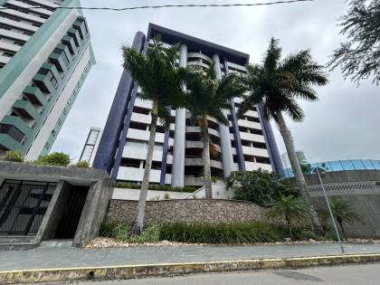 Apartamento à venda no Residencial Roberto Burle Marx Mauricio de Nassau em Caruaru