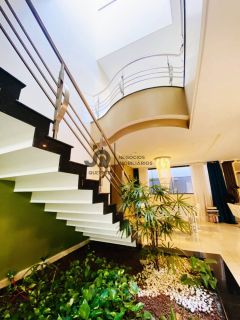 Casa à venda no bairro Universitário em Caruaru