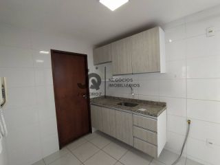 Apartamento à venda no Plaza Condomínio Club bairro Mauricio de Nassau em Caruaru