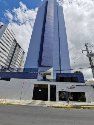 Apartamento à venda no Edf. San Marino no bairro Mauricio de Nassau em Caruaru