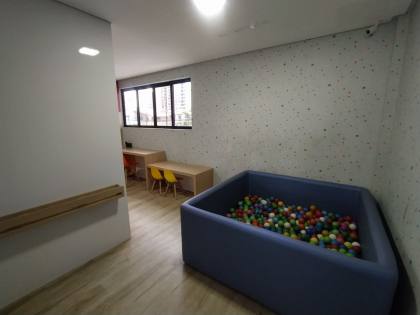 Apartamento à venda no Edf. San Marino no bairro Mauricio de Nassau em Caruaru