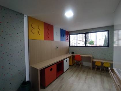 Apartamento à venda no Edf. San Marino no bairro Mauricio de Nassau em Caruaru