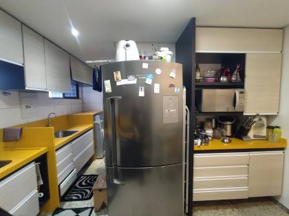 Apartamento à venda no Edf. San Marino no bairro Mauricio de Nassau em Caruaru
