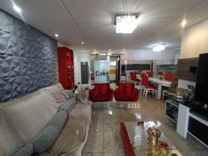 Apartamento à venda no Edf. San Marino no bairro Mauricio de Nassau em Caruaru