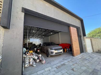Galpão à venda no bairro Cidade Jardim em Caruaru