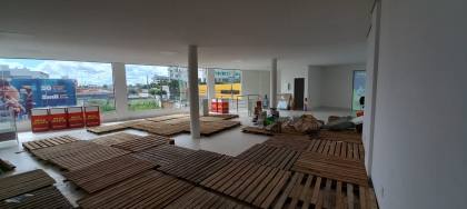 Ponto Comercial Para Alugar na Avenida Agamenon Magalhães no bairro Mauricio de Nassau em Caruaru