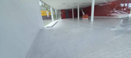 Ponto Comercial Para Alugar na Avenida Agamenon Magalhães no bairro Mauricio de Nassau em Caruaru
