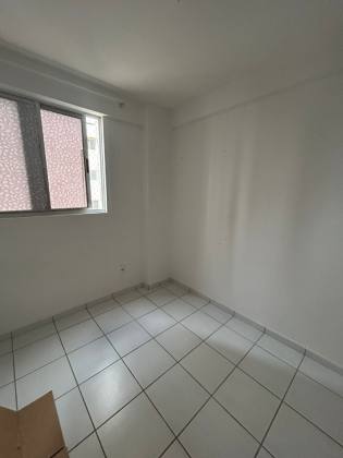 Apartamento à venda no Cond. Club Grand Jardim bairro Indianópolis em Caruaru