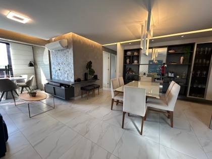Apartamento à venda no Ed. Luisa Maciel bairro Mauricio de Nassau em Caruaru