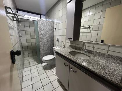 Apartamento à venda no Edf. Villa Lobos no bairro Universitário em Caruaru