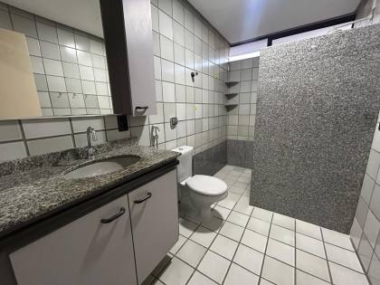 Apartamento à venda no Edf. Villa Lobos no bairro Universitário em Caruaru