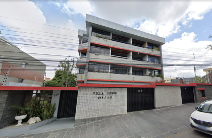 Apartamento à venda no Edf. Villa Lobos no bairro Universitário em Caruaru