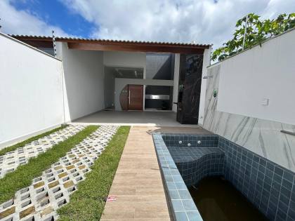 Casa à venda no bairro Luiz Gonzaga em Caruaru
