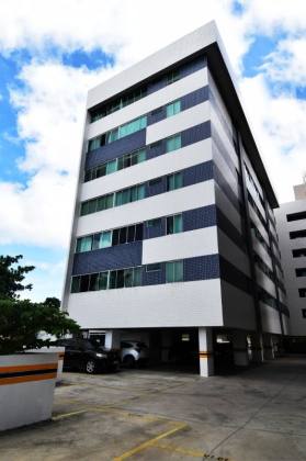 Apartamento à venda no Edifício Mont Serrat no Mauricio de Nassau em Caruaru