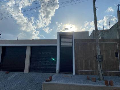 Casa à venda no bairro Luiz Gonzaga em Caruaru