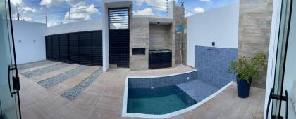 Casa à venda no bairro Luiz Gonzaga em Caruaru