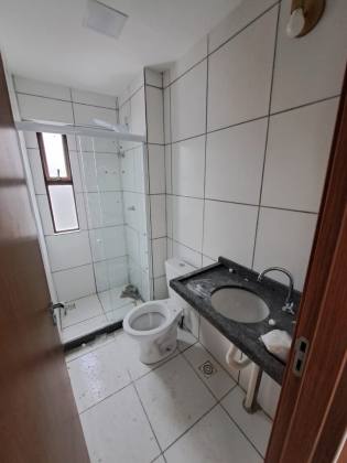 Apartamento para alugar no Ed. Ville Parisis Residence bairro Universitário em Caruaru