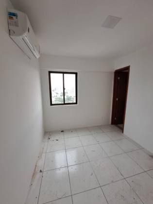 Apartamento para alugar no Ed. Ville Parisis Residence bairro Universitário em Caruaru