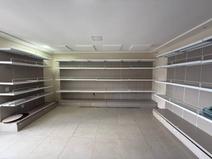 Prédio Comercial Para Alugar no bairro Salgado em Caruaru