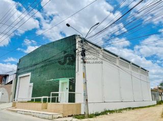 Galpão à venda no bairro Nova Caruaru