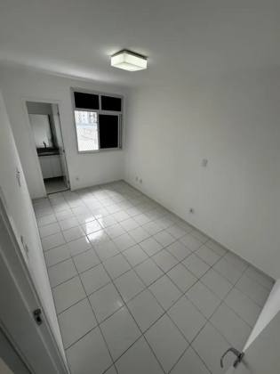 Apartameno no Condomínio Ecoville Clube