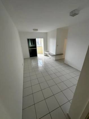 Apartameno no Condomínio Ecoville Clube
