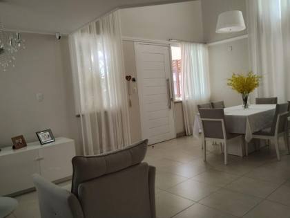 Casa à Venda no Condomínio São Lourenço, Aruana! A.C