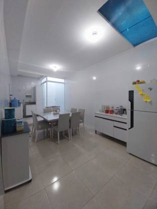 Casa à Venda na Barra dos Coqueiros/SE